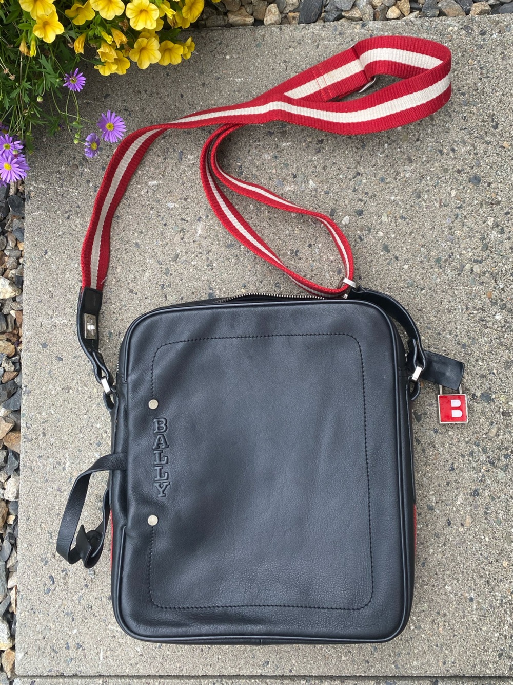 Bally Black Leather Messenger Bag with Iconic Red and Cream Strap